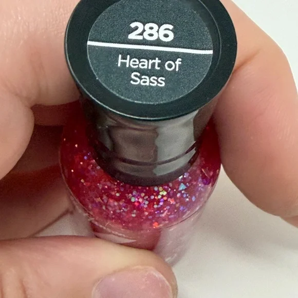 Sally Hansen Xtreme Wear Nail Polish - Sparkling Pink - Picture 4 of 5